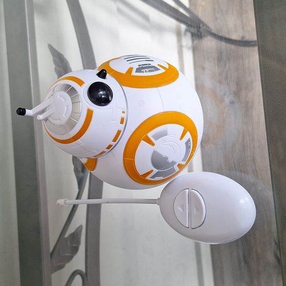 Star Wars Other - Bb-8 Battery Powered remote Control Toy